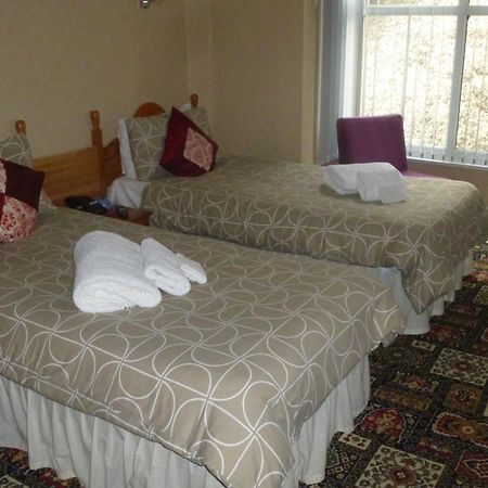 Whitehall Guest House โคลวินเบย์ ห้อง รูปภาพ